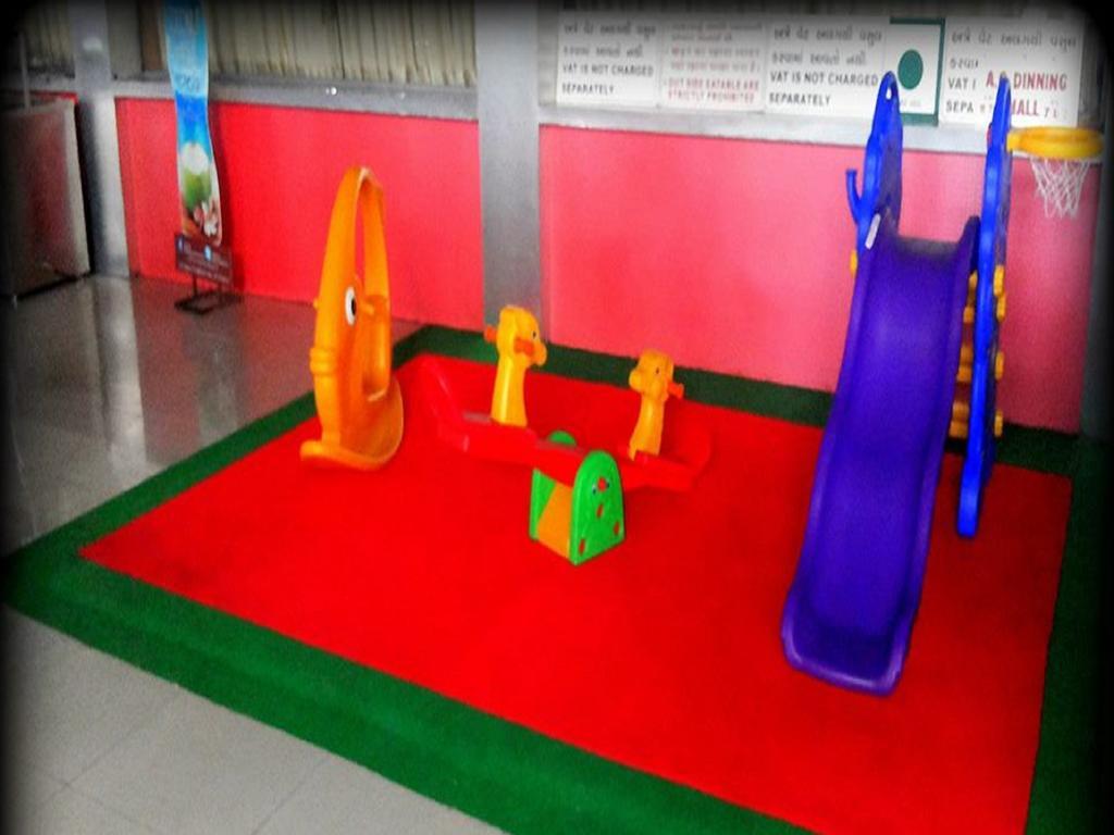 Hotel Nyay Mandir Bharuch Zewnętrze zdjęcie
